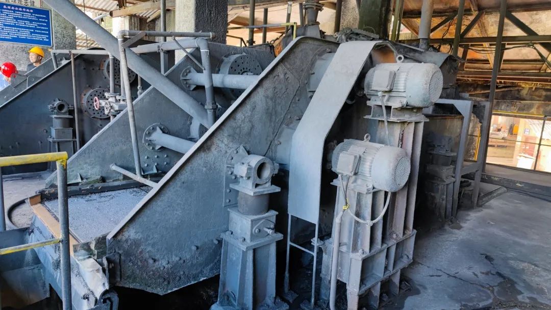 [Customer Return Visit] A Linear Vibrating Screen that has been Working for 34 Years Company news 第5张